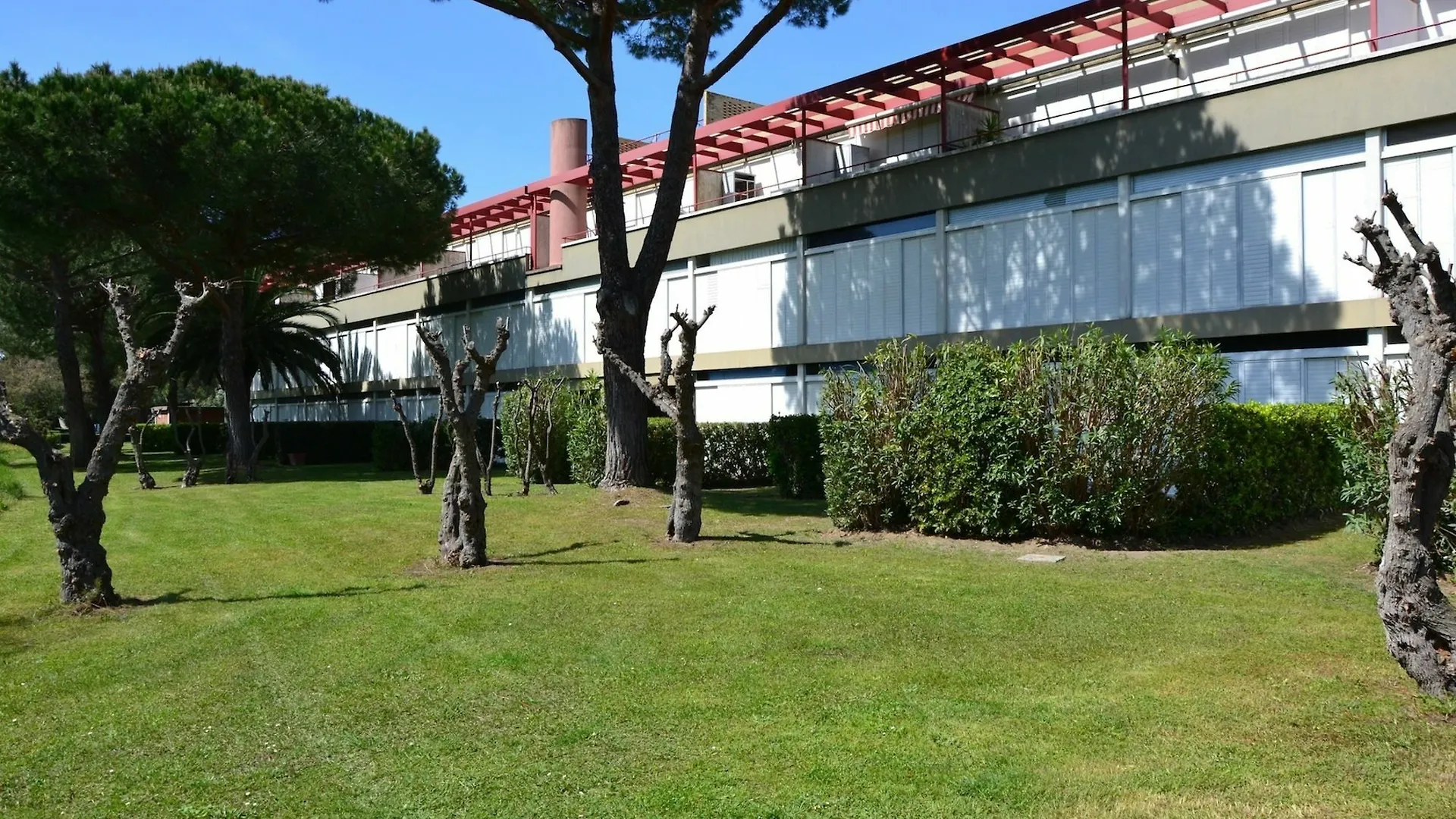 Apartments Via Dei Platani Marina Di Bibbona