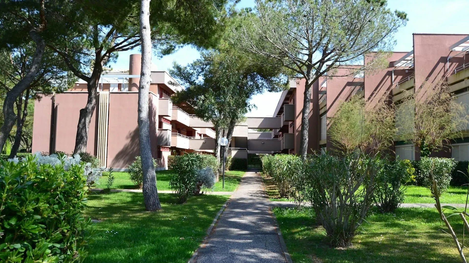 Apartments Via Dei Platani Marina Di Bibbona